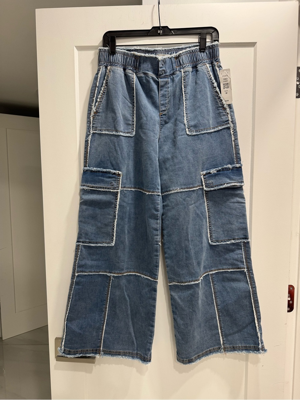 TRACTR Waistband Women Soft Denim Wide Leg Pants - Blue. Size M. New With Tag